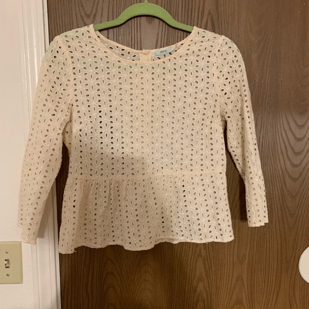 Eyelet pastel button up back blouse! Super cute